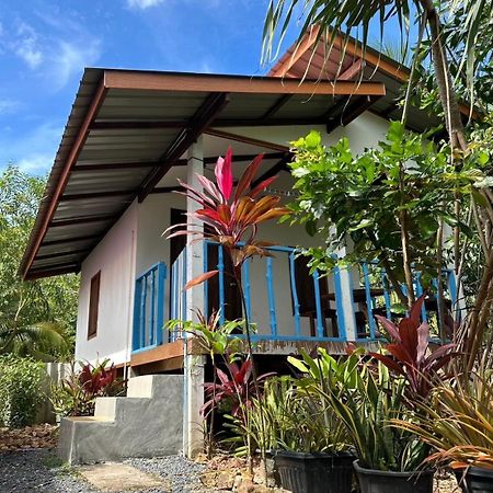 Blue Sky Bungalow Koh Jum Buitenkant foto
