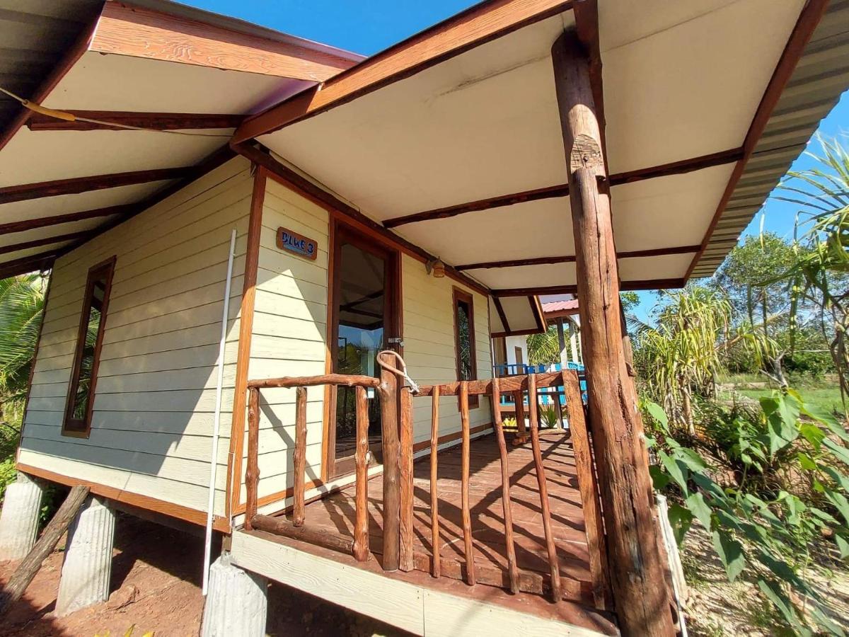 Blue Sky Bungalow Koh Jum Buitenkant foto