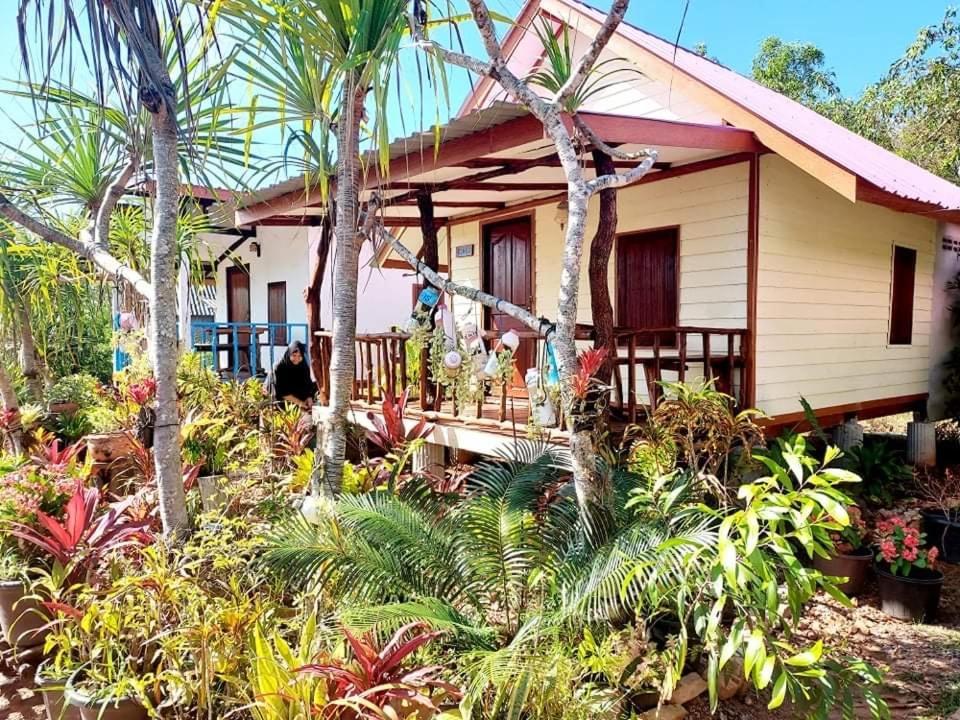 Blue Sky Bungalow Koh Jum Buitenkant foto