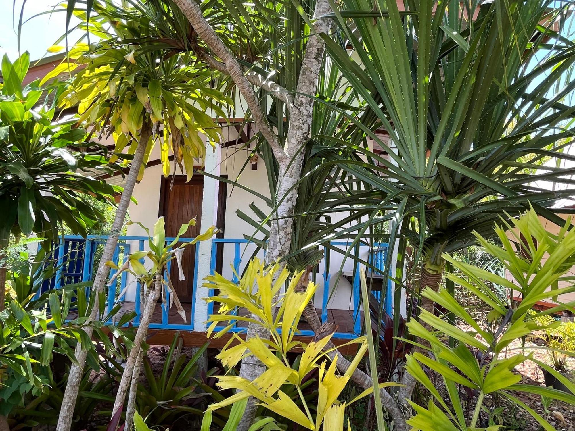 Blue Sky Bungalow Koh Jum Buitenkant foto
